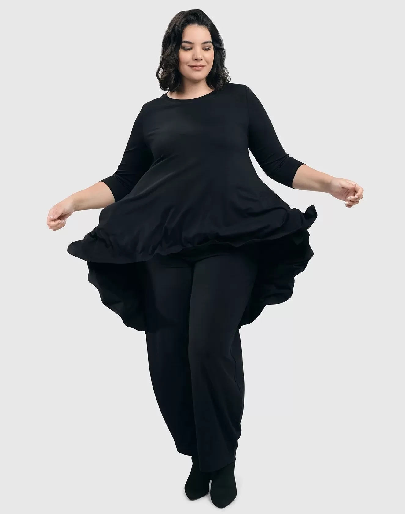 * Tunics>Alembika. Essential Swing Top. Black-Black