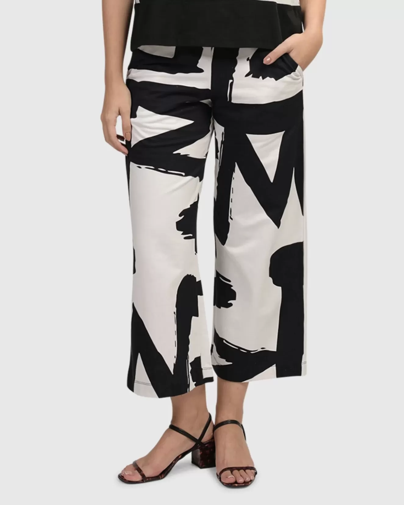 * Pants>Alembika. Urban Edge Wide-Leg Pants. Black-White-2