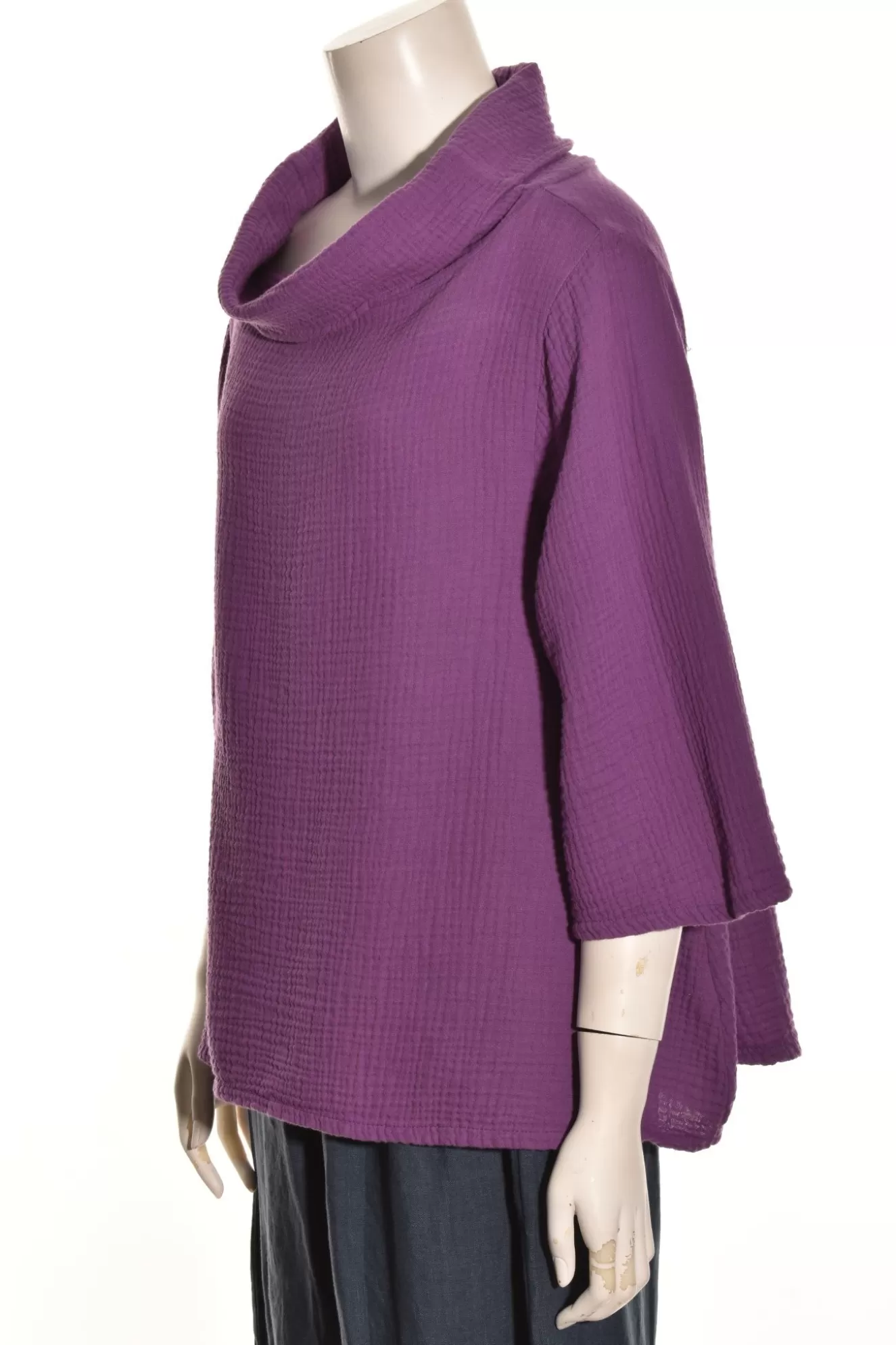 * Shirts>Bryn Walker. 3/4 Sleeve Etta Shirt. Passion-Flower