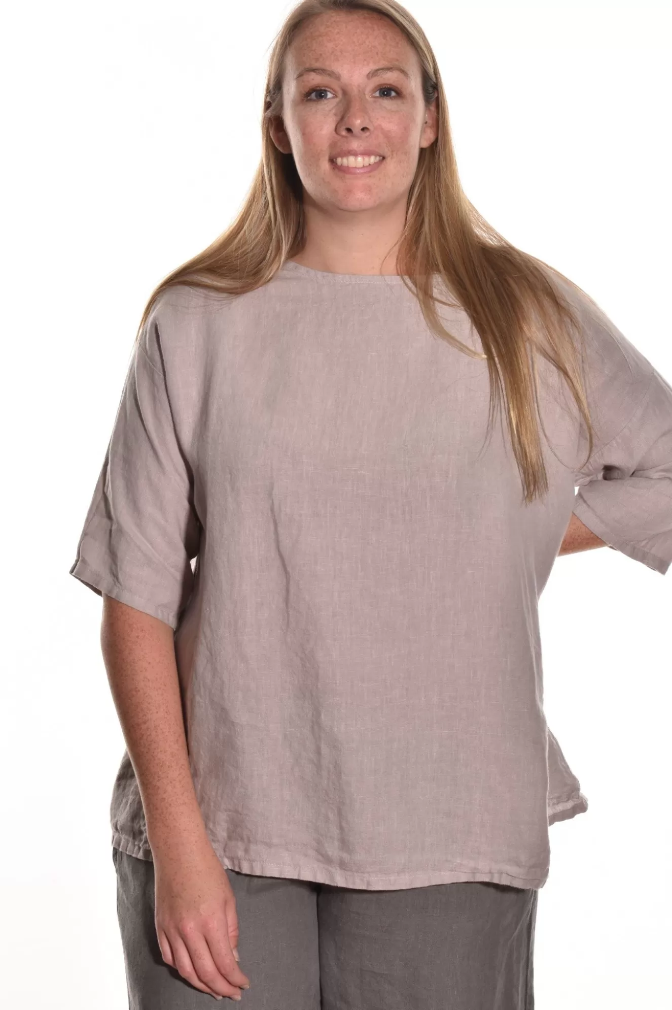 * Shirts>Bryn Walker. Bex Shirt In Lightweight Linen. Herron