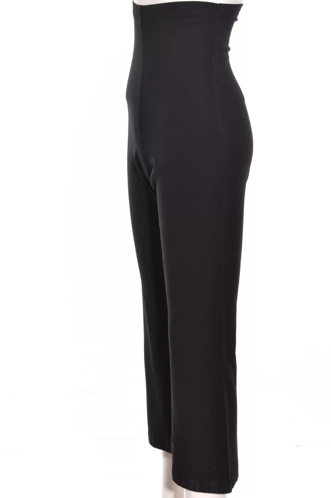 * Pants>Bryn Walker. Flare Capri. Black