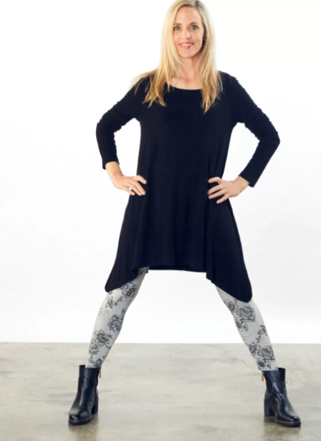 * Tunics>Bryn Walker. Lora Tunic. Black