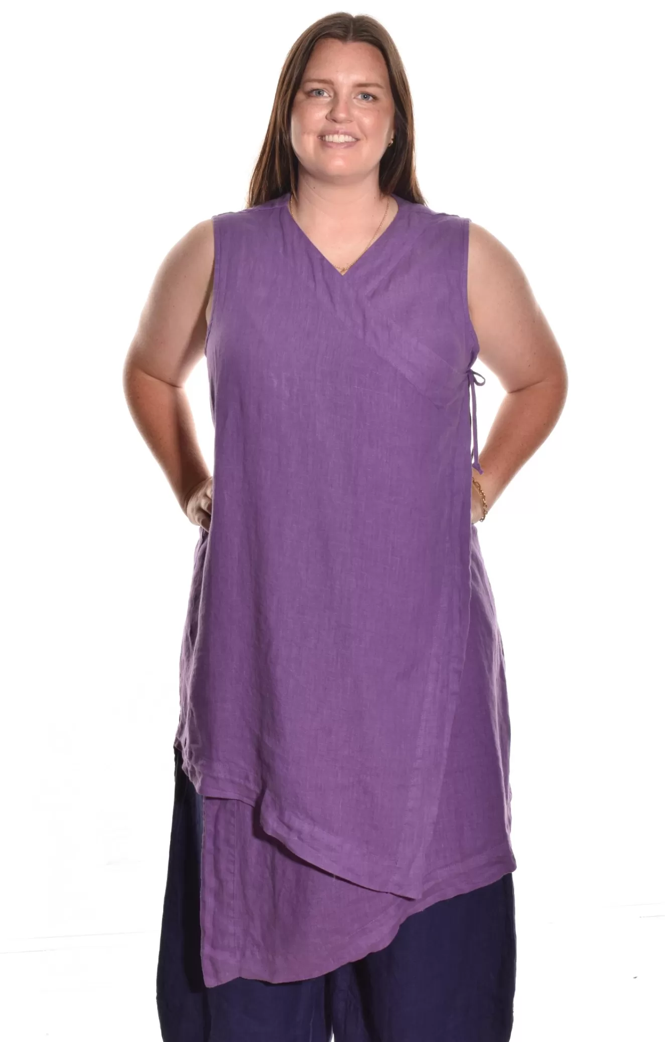 * Vests>Bryn Walker. Zen Vest In Lightweight Linen. Varvain