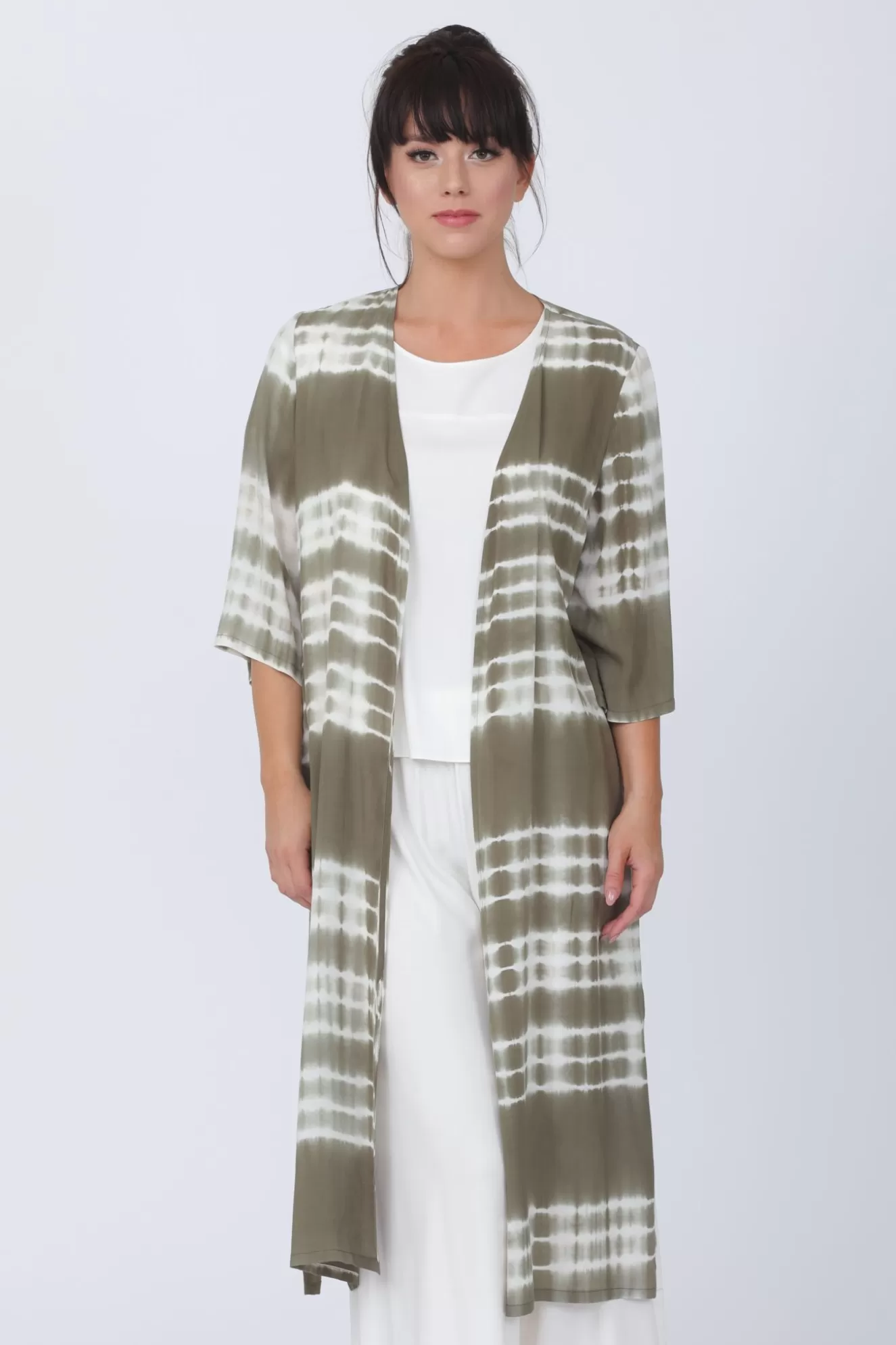 * Cardigans>Chalet. Deanna Kimono. Rainforest