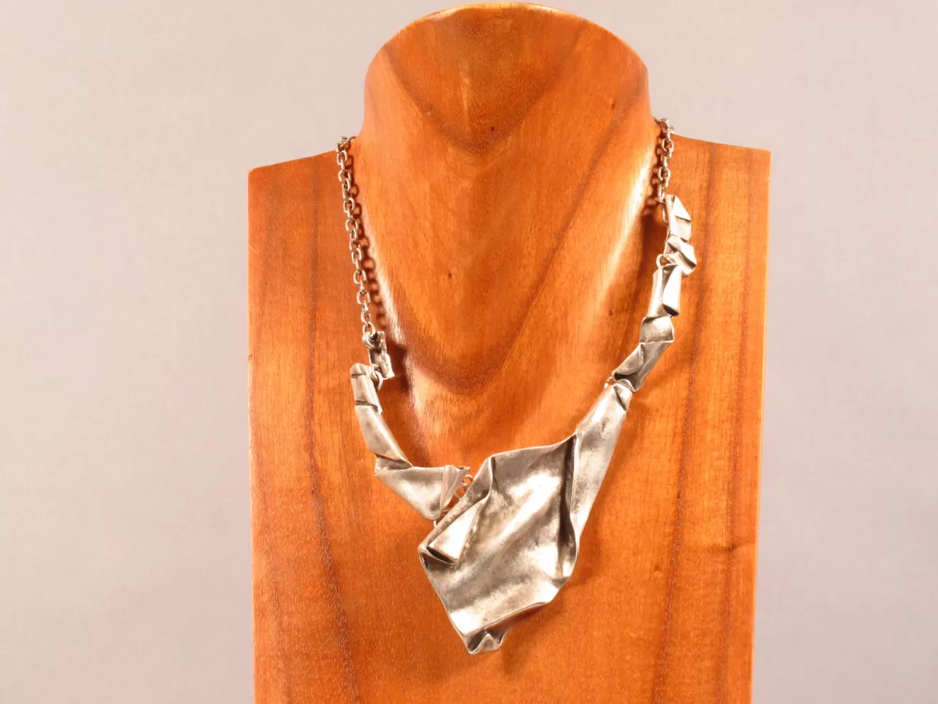 * Necklaces>Chanour. Bohemian Necklace. Zn-153. Pewter