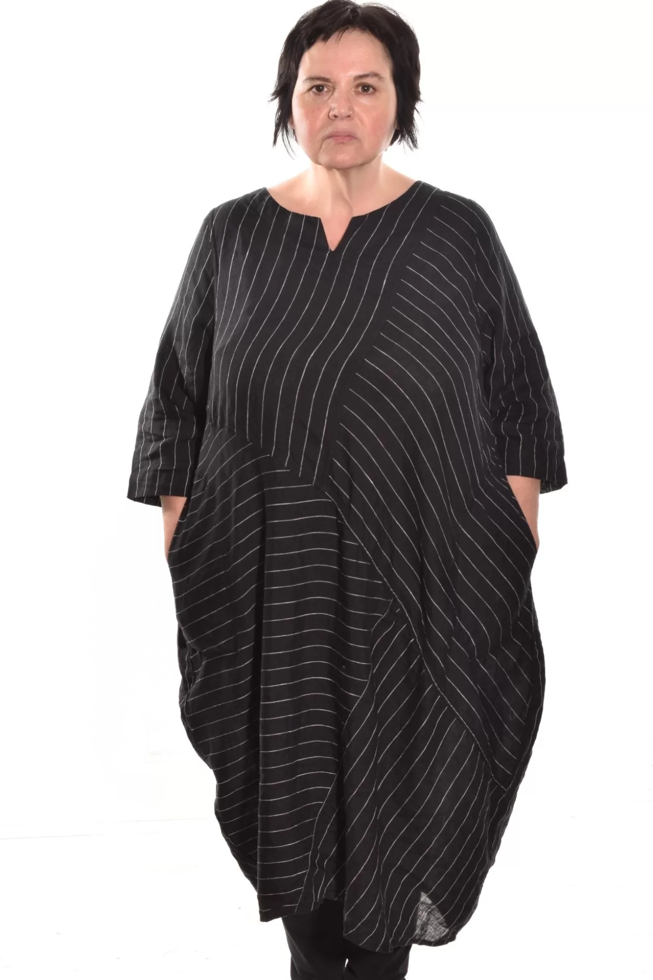 * Tunics>Cheyenne. Notch Neck Pin Stripe Bubble Tunic. Black-White