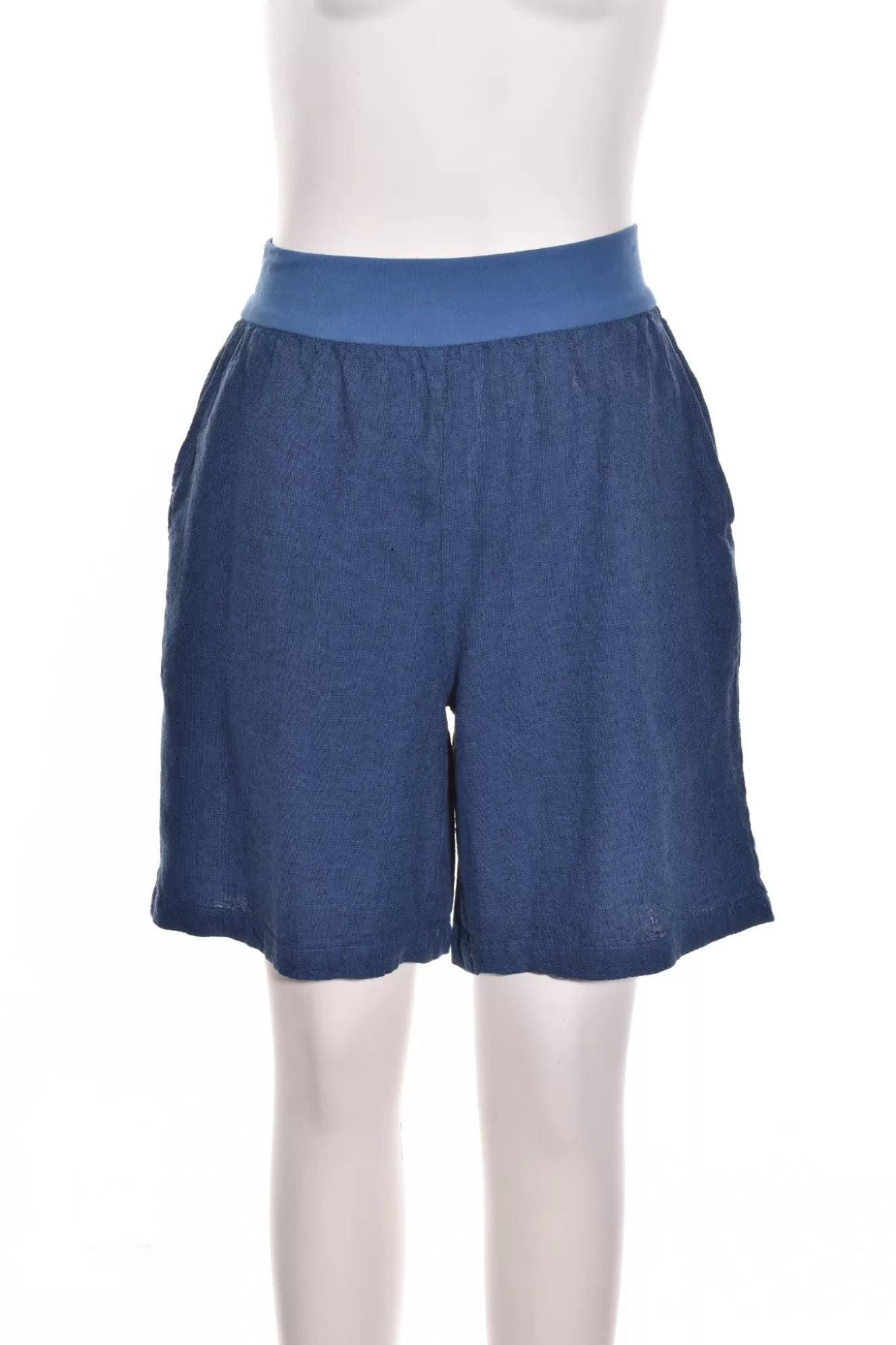 * Shorts>Cut Loose. Walking Short In Crosshatch. Atlantic