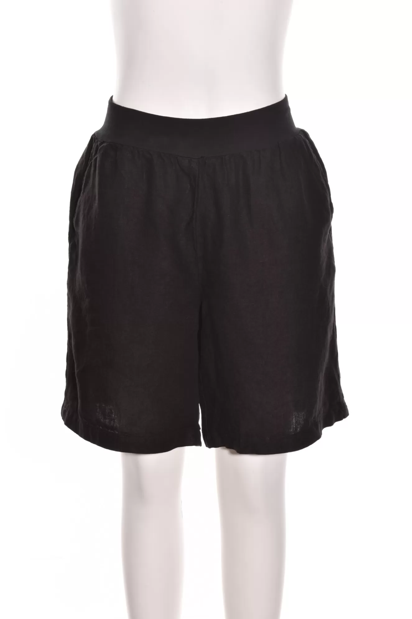 * Shorts>Cut Loose. Walking Short In Solid Linen. Black-2