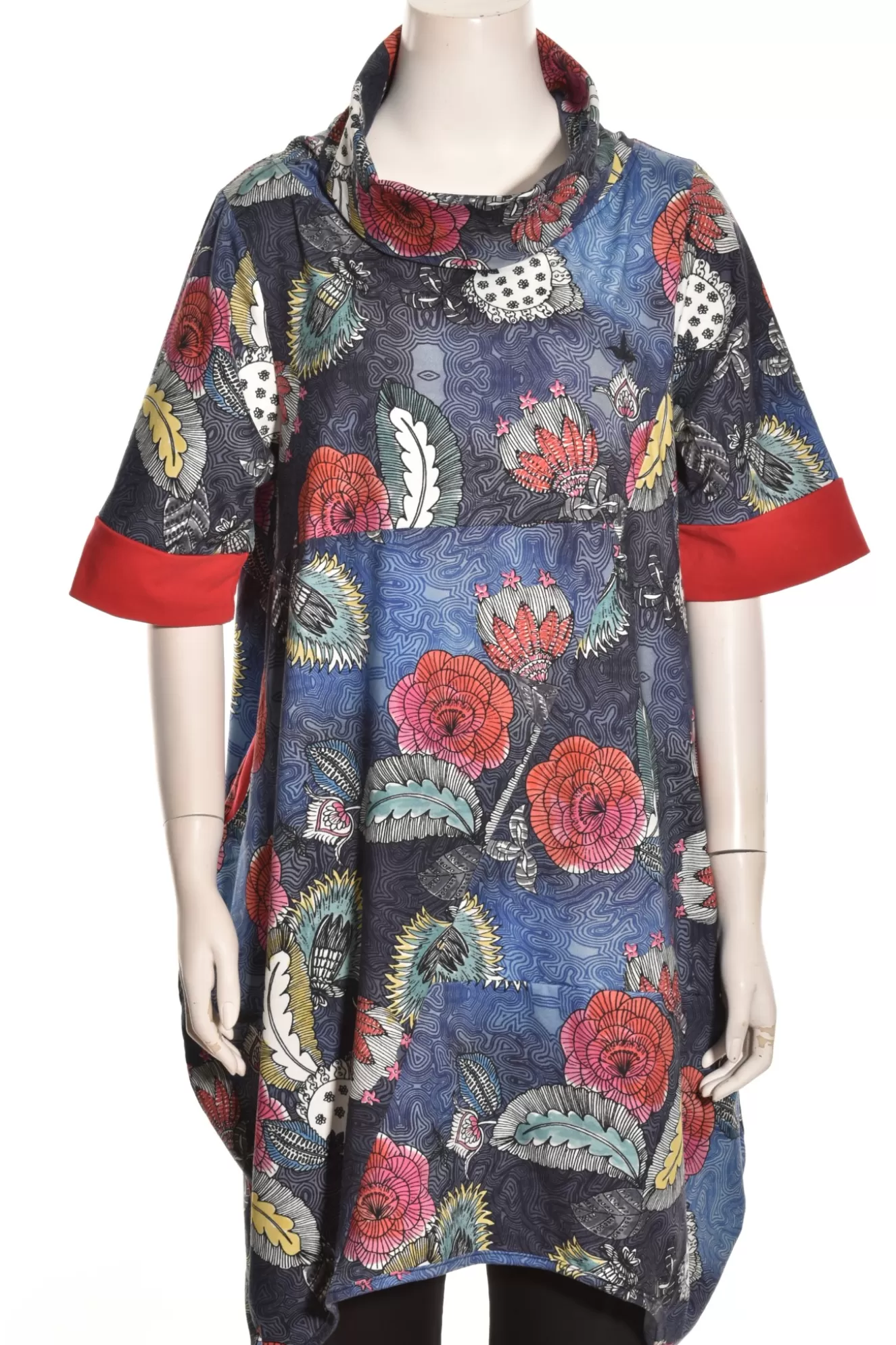 * Tunics>Flutter. Monday Tunic. (Generous Size). Multi-Print