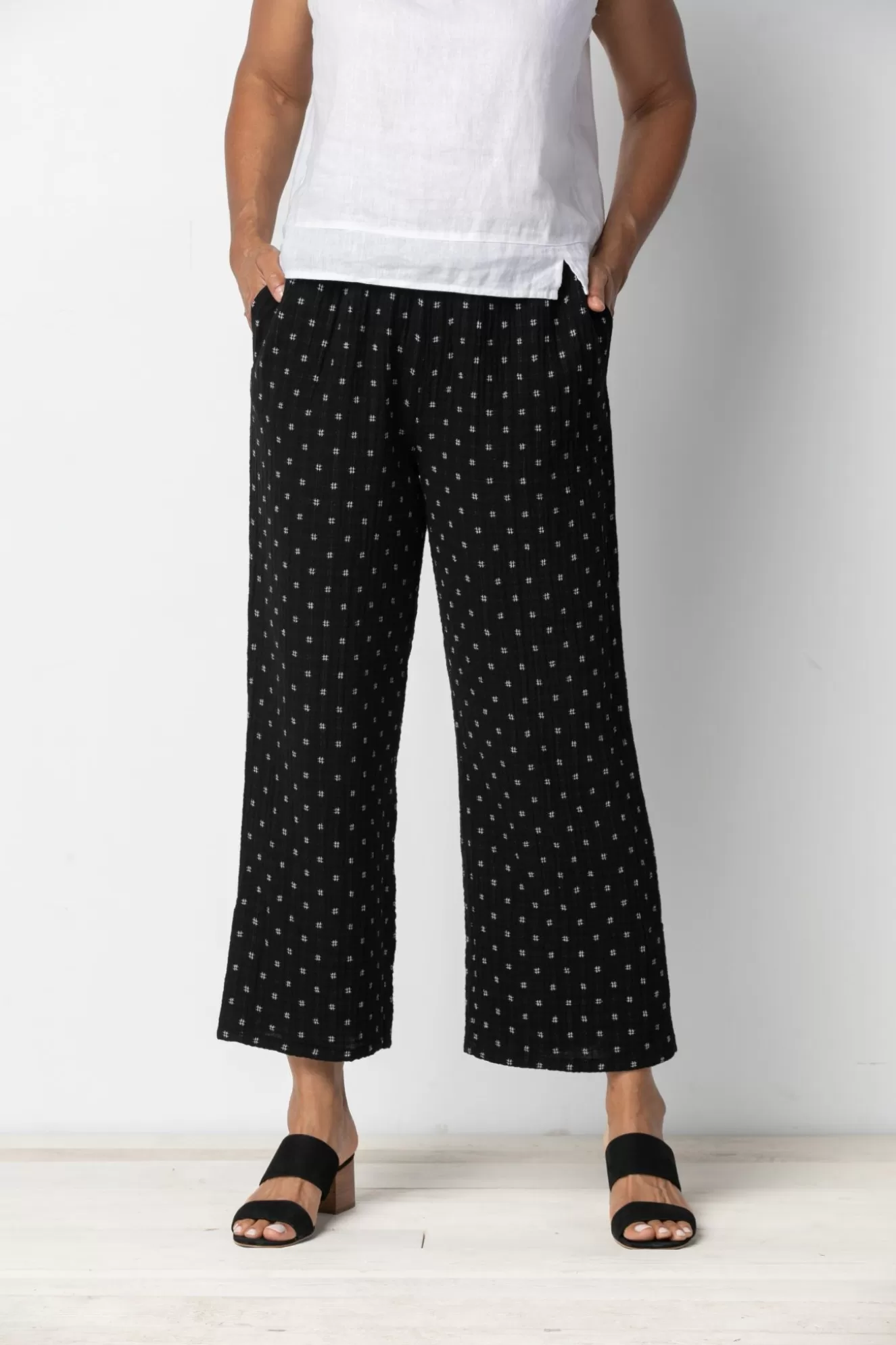 * Pants>Habitat. The Double Cotton Easy Crop Pant. Black