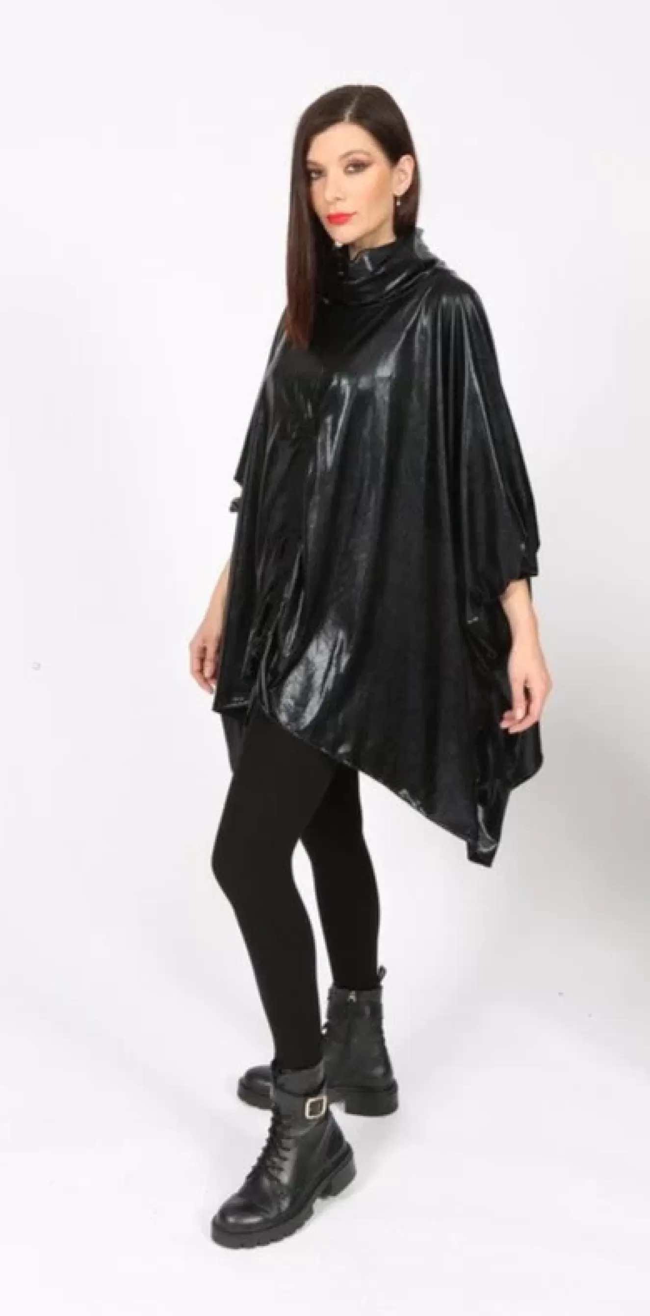 * Ponchos>Heydari. Jersey Top.