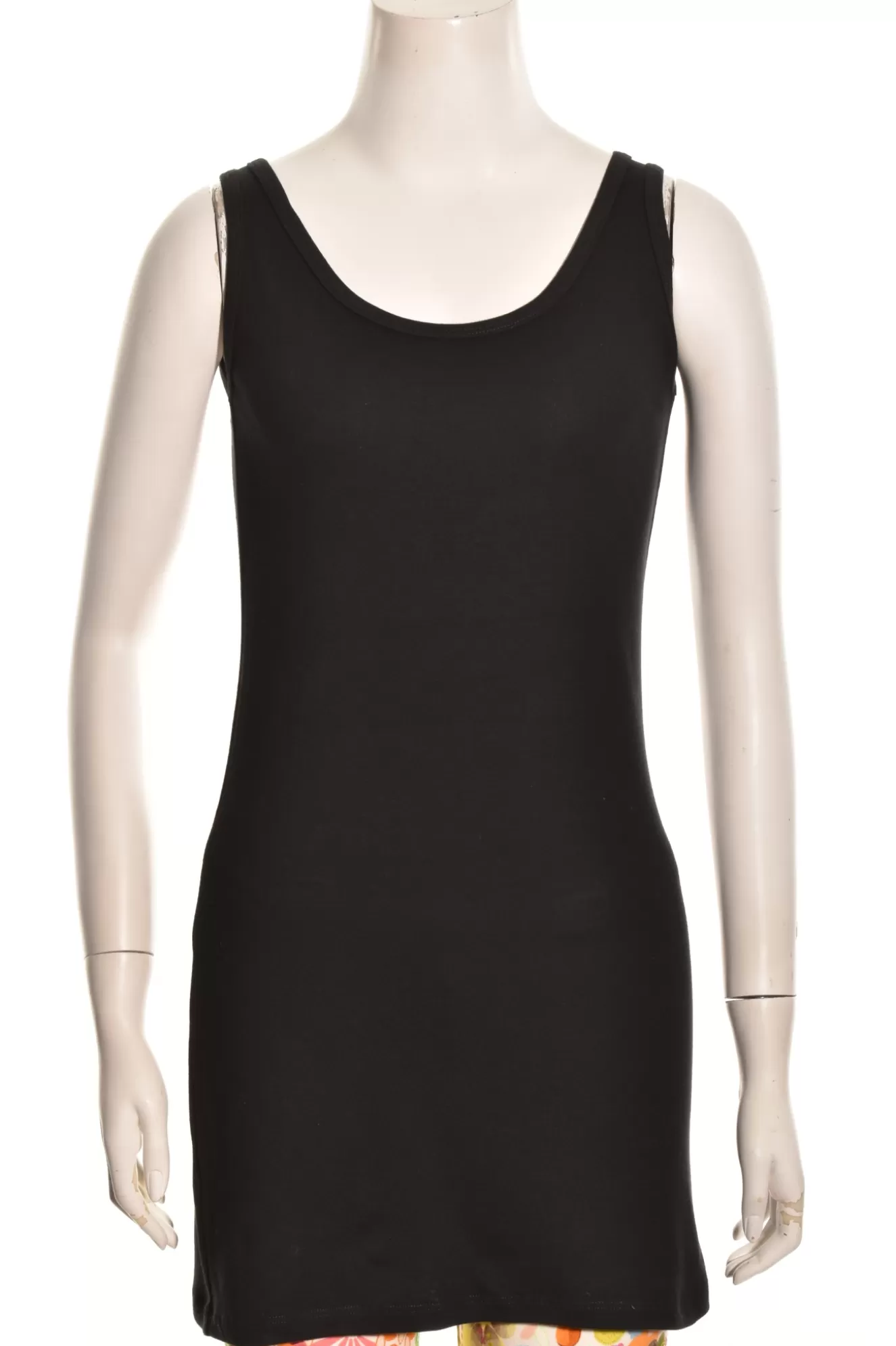 * Tunics>Necessitees. Tunic Length Tank. Black