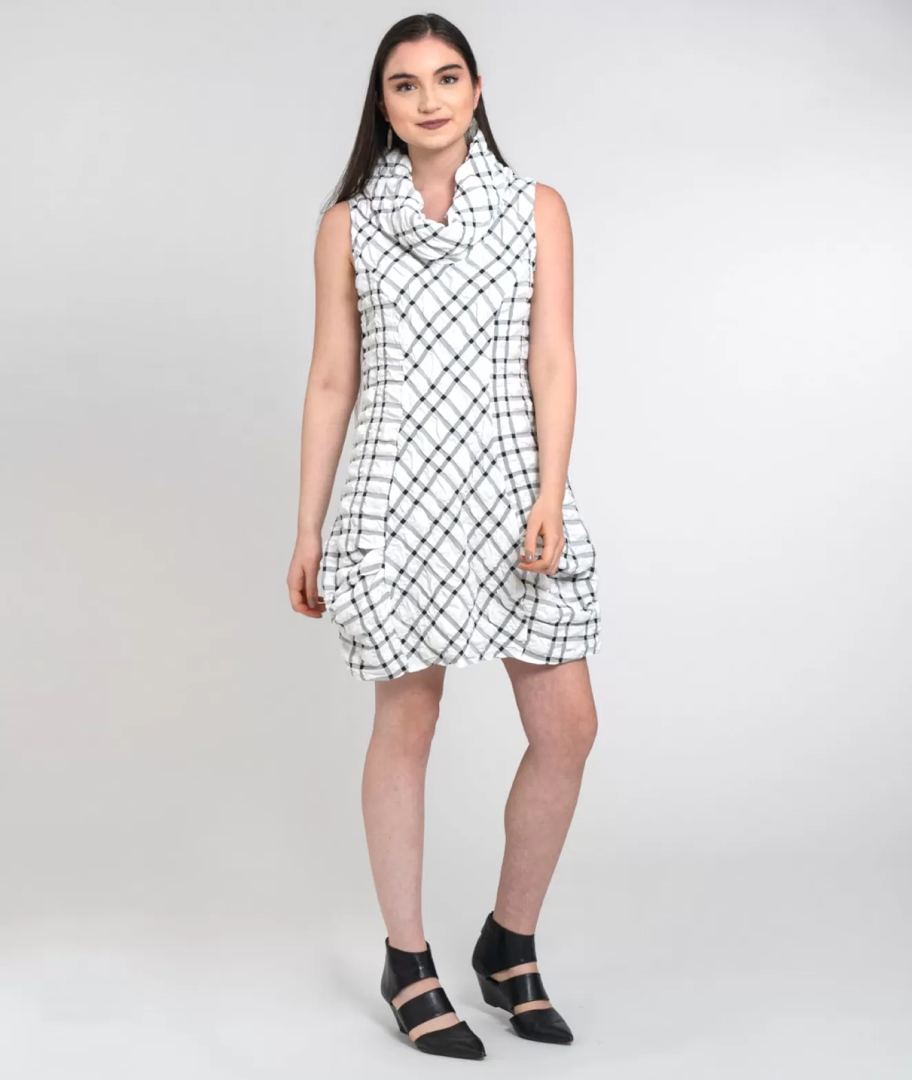 * Tunics>Niche. Perception Tunic. Black-And-White