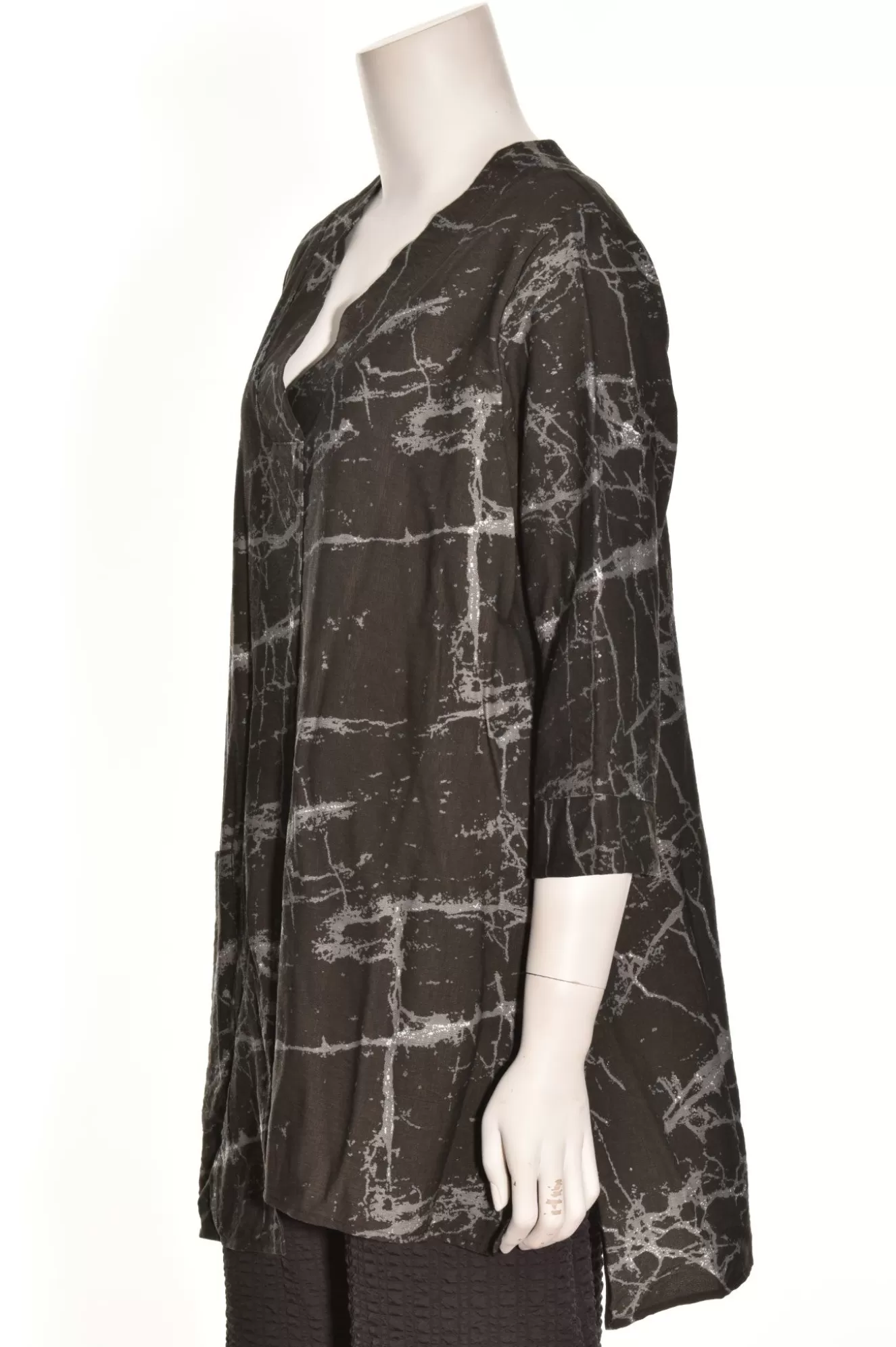 * Tunics>Niche. Reef Tunic. Black-Marble