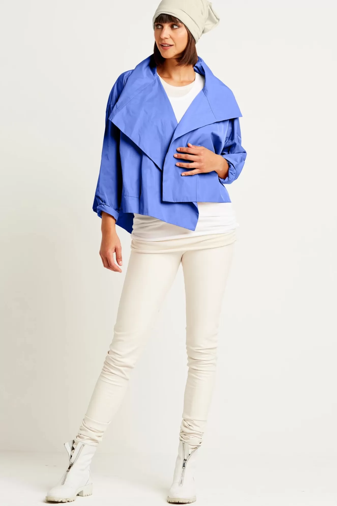 * Jackets>Planet. Asymmetrical Cropped Jacket.