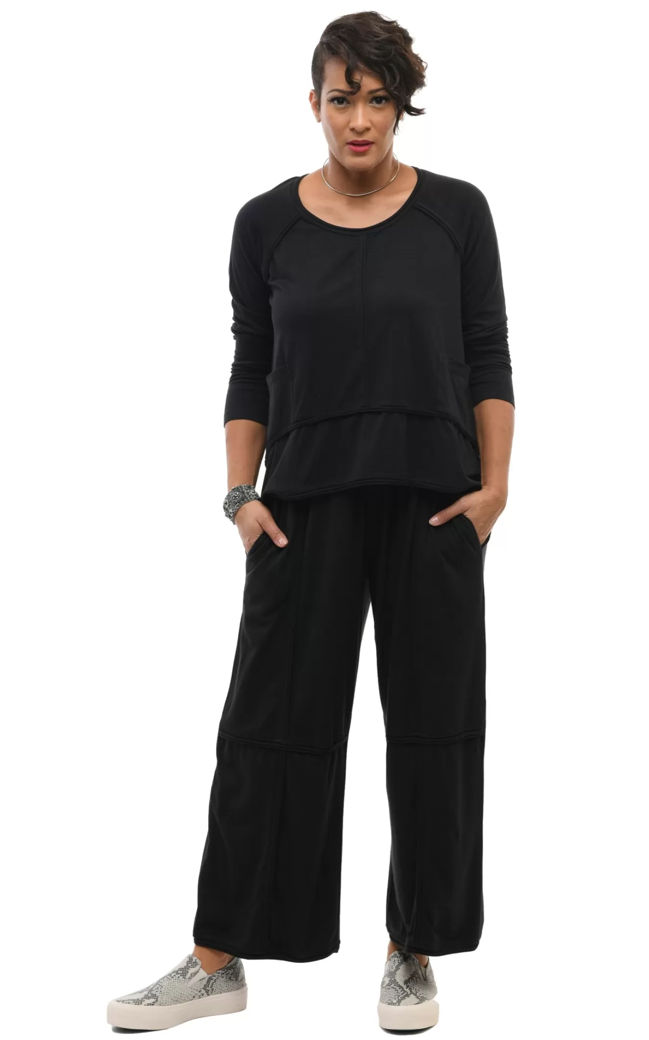 * Pants>Snapdragon And Twig. Laila Pant. Black